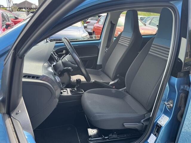 Volkswagen UP! 1.0 BMT move up! CAMERA/CRUISE/BLUETOOTH