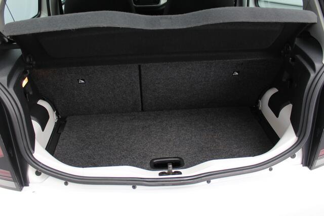 Volkswagen UP! 1.0 BMT high up! 60PK, AIRCO | CRUISE CONTROLE | ELEC-RAMEN/SPIEGELS | PARKEERSENSOREN | CAMERA