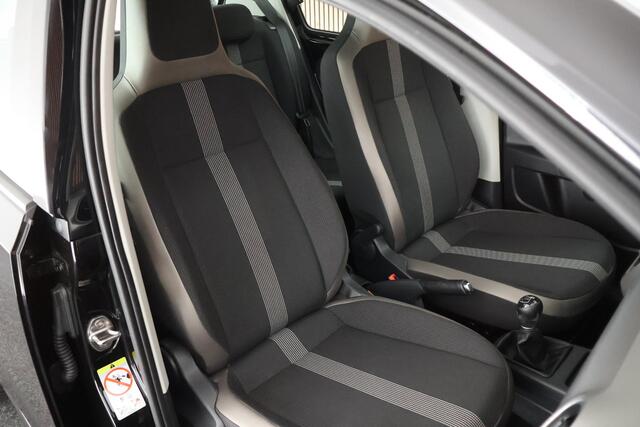 Volkswagen UP! 1.0 BMT 60pk high up! Stoelverwarming Parkeersensoren Cruise Control Climate Control