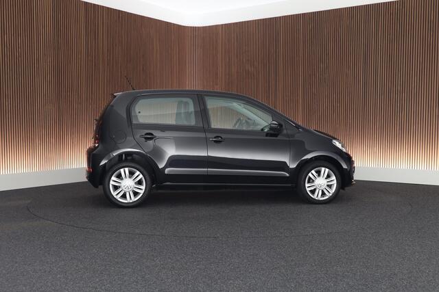 Volkswagen UP! 1.0 BMT 60pk high up! Stoelverwarming Parkeersensoren Cruise Control Climate Control