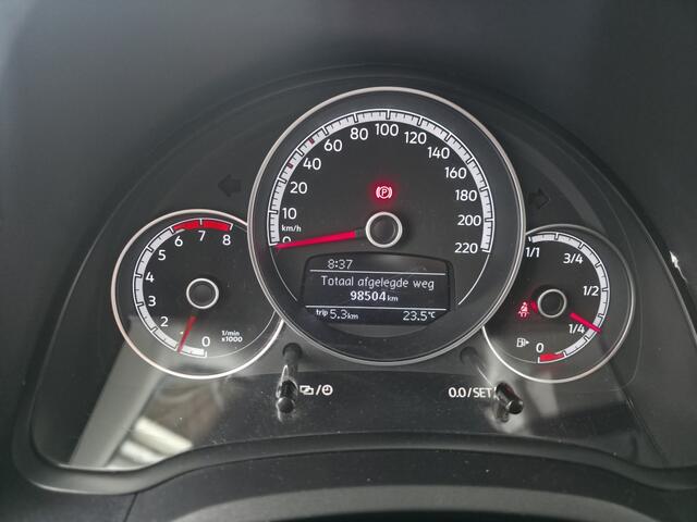 Volkswagen UP! 1.0 | onlangs beurt | nw remwerk | ac | oh.boekje | BT | lane
