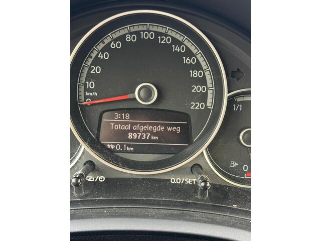 Volkswagen UP! 1.0 BMT move up!