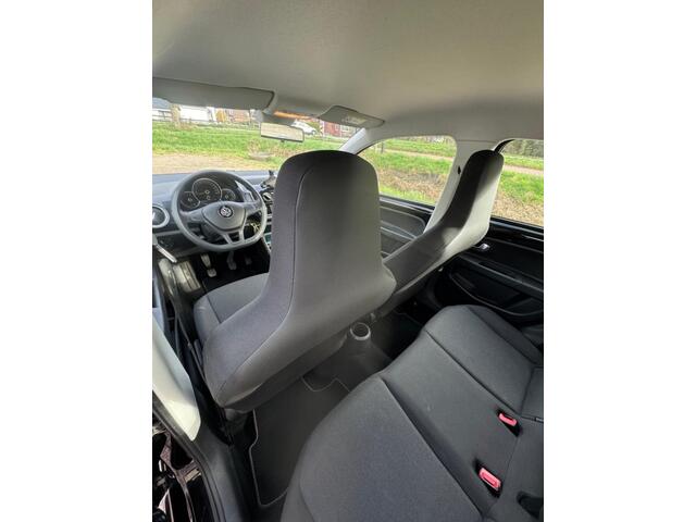 Volkswagen UP! 1.0 BMT move up!