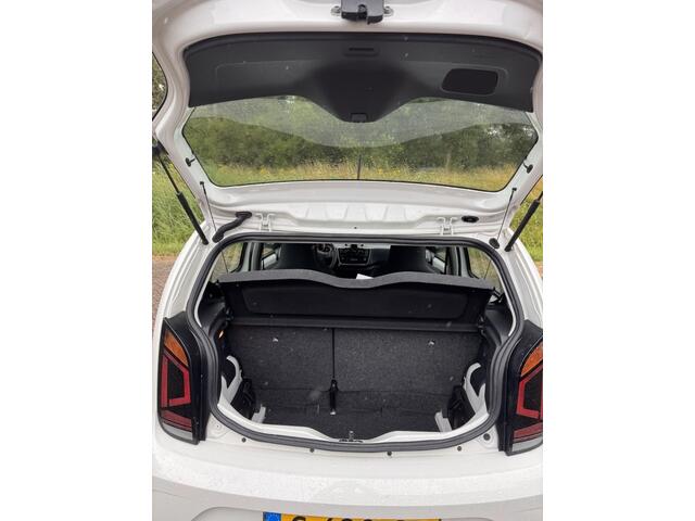 Volkswagen UP! 1.0 BMT move up!