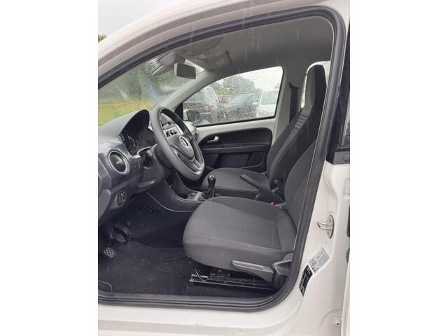 Volkswagen UP! 1.0 BMT move up!