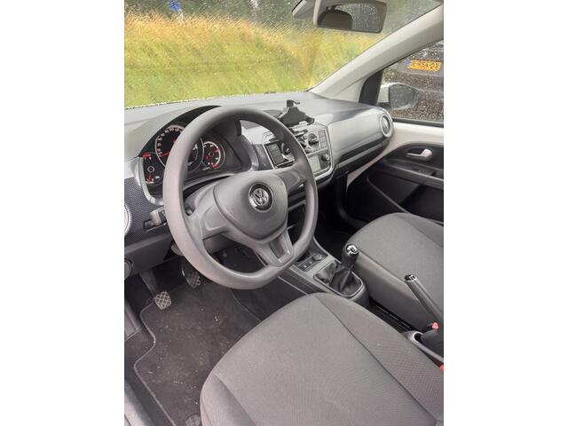Volkswagen UP! 1.0 BMT move up!