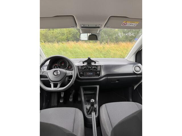Volkswagen UP! 1.0 BMT move up!
