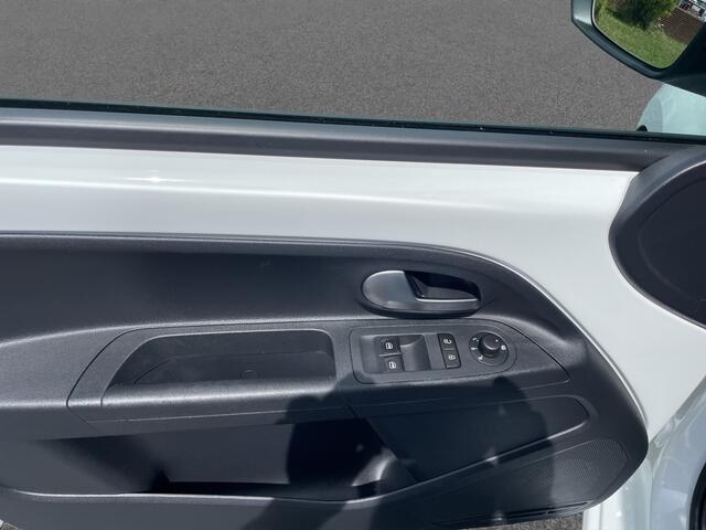Volkswagen UP! 1.0 BMT move up! Airco | Bluetooth