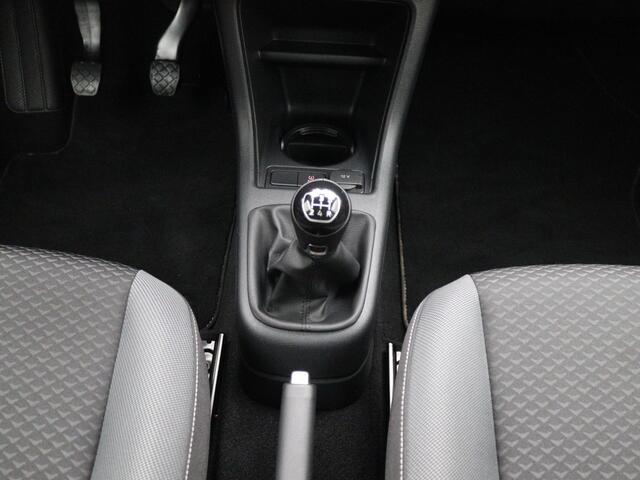 Volkswagen UP! 1.0 | Airconditioning | Camera achter | Parkeersensoren achter | Lichtmetalen velgen |
