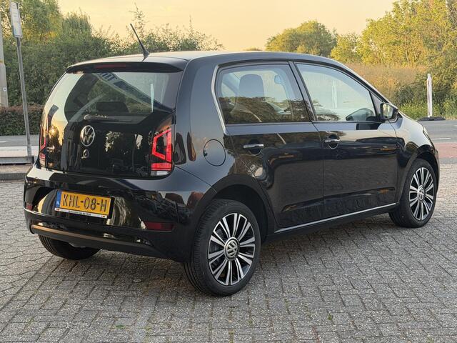 Volkswagen UP! 1.0 5 DEURS | AIRCO | DAB | LICHT METAAL | BOVAG !!