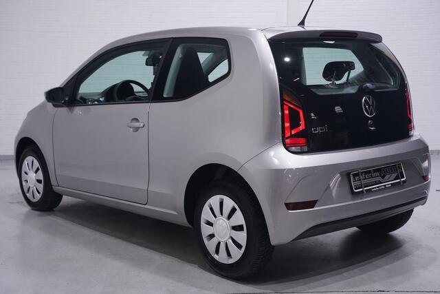 Volkswagen UP! 1.0 Stoelverwarming Bluetooth DAB Radio all-season banden telefoonhouder