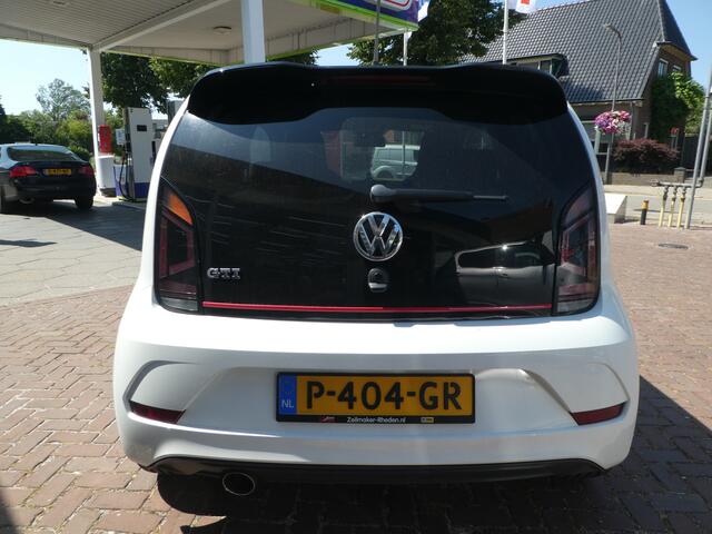 Volkswagen UP! 1.0 TSI GTI 116PK Climatronic, Stoelverwarming, 17" Lichtmetaal