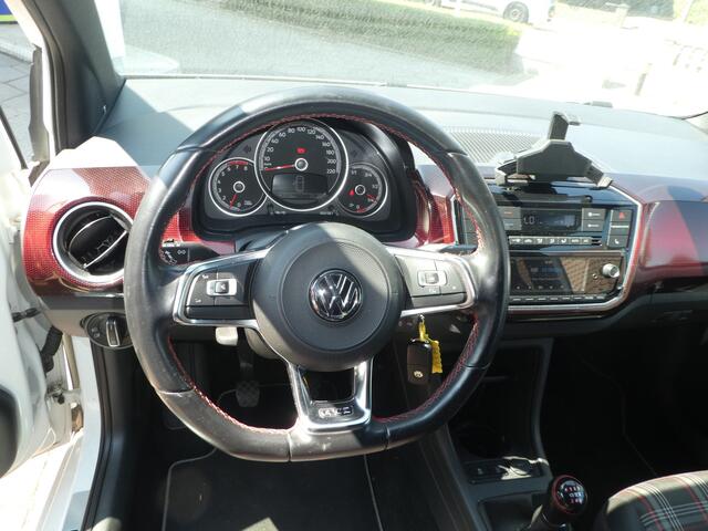 Volkswagen UP! 1.0 TSI GTI 116PK Climatronic, Stoelverwarming, 17" Lichtmetaal