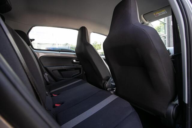 Volkswagen UP! 1.0 BMT high up Automaat | Cruise | PDC | DAB | LMV |