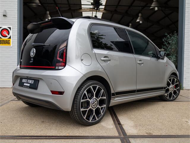 Volkswagen UP! 1.0 TSI GTI *Pano | Clima | Stoelverwarming | Camera | Sensoren | 17" | LED*