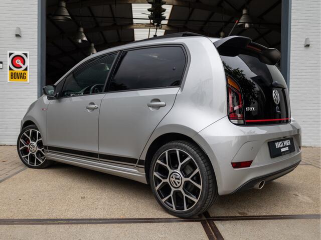 Volkswagen UP! 1.0 TSI GTI *Pano | Clima | Stoelverwarming | Camera | Sensoren | 17" | LED*