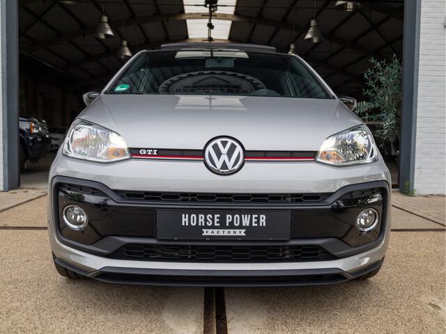 Volkswagen UP! 1.0 TSI GTI *Pano | Clima | Stoelverwarming | Camera | Sensoren | 17" | LED*