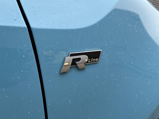 Volkswagen UP! 1.0 66PK R-Line / R-Line Exterieur / 16" LMV / Achteruitrijcamera / Climate Control / Cruise Control