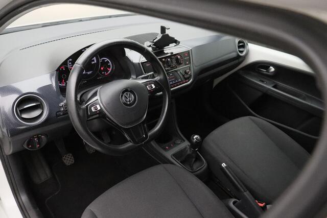 Volkswagen UP! 1.0 BMT move up! 2017 NAP | Airco | Camera | Cruise control | Bluetooth | PDC | Centrale vergrendeling | Goed onderhouden | Elektrische ramen + spiegels |
