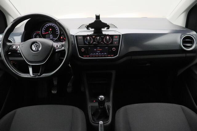 Volkswagen UP! 1.0 BMT move up! 2017 NAP | Airco | Camera | Cruise control | Bluetooth | PDC | Centrale vergrendeling | Goed onderhouden | Elektrische ramen + spiegels |
