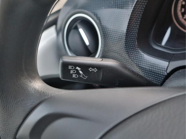 Volkswagen UP! 1.0 | Airco | Bluetooth | DAB | Elektrische ramen | ABS |
