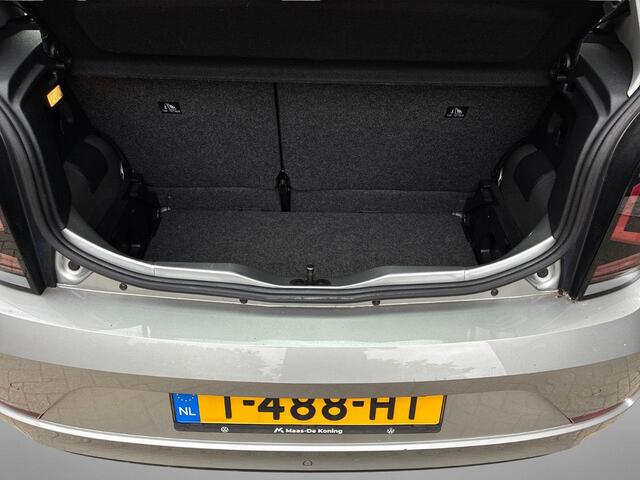 Volkswagen UP! 1.0 65pk · Camera · P-Sensoren · Climatronic · Cruise Control · Telefoon Dock · 14'' Inch ·