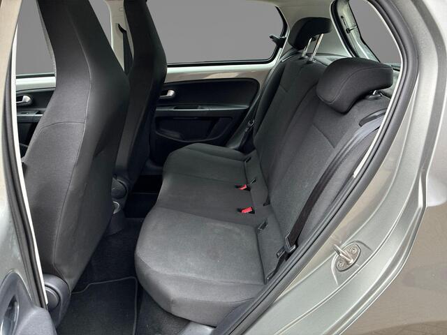 Volkswagen UP! 1.0 65pk · Camera · P-Sensoren · Climatronic · Cruise Control · Telefoon Dock · 14'' Inch ·