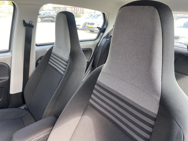 Volkswagen UP! 1.0 BMT move up! Cruise Control, Bluetooth & Airco