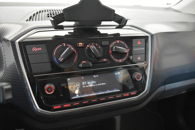 Volkswagen UP! 1.0 BMT move up Executive