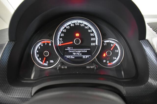 Volkswagen UP! 1.0 BMT move up Executive