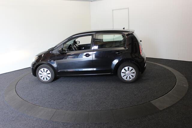 Volkswagen UP! 1.0 BMT move up Executive