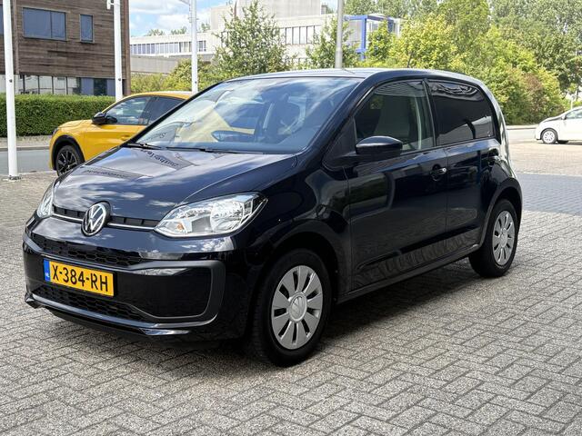 Volkswagen UP! 1.0 | Cruise control | Camera | Climate control