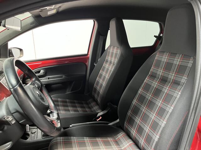 Volkswagen UP! 1.0 TSI GTI / CRUISE/ PARKEERSENSOREN + CAMERA/ STOELVERWARMING/ BEATS AUDIO/ BLUETOOTH/ DAB/ CLIMA/ 17'' LMV