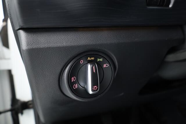 Volkswagen UP! 1.0 TSI 90PK BMT Cross Up! | Rijklaar! | Stoelverw. | Cruise | PDC | Climate | Bluetooth | 5-Deurs | 16'' | Elek. ramen