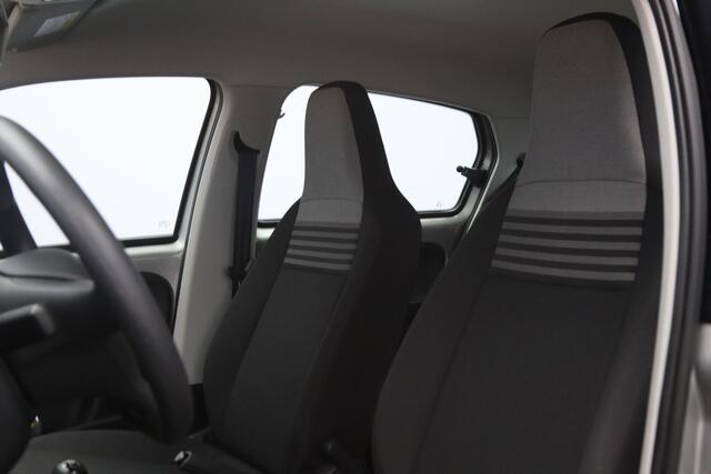 Volkswagen UP! 1.0 BMT move up! 5Drs, Elek. Ramen, Airco, Bluetooth,