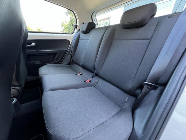 Volkswagen UP! 1.0 BMT move up! |