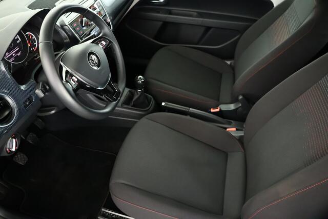 Volkswagen UP! 1.0 BMT high up! / Airco / Bluetooth / Stoelverwarming
