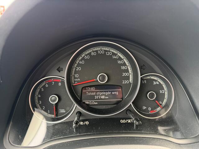 Volkswagen UP! 1.0
