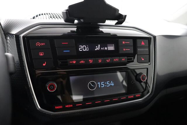 Volkswagen UP! 1.0 BMT high up! |DOH|1e eigenaar|Cruise|Stoelverwarming|camera|5drs.