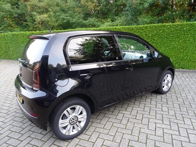 Volkswagen UP! 1.0 BMT UP! BEATS AUDIO AIRCO BLUETOOTH LICHTMETAAL