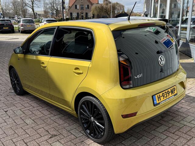 Volkswagen UP! 1.0 R-Line | UNIEKE AUTO | ORIG NL. | CAMERA | CRUISE | DAB | PDC |