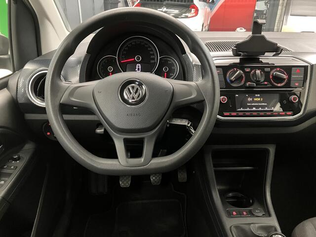 Volkswagen UP! 1.0 BMT move up! / Nederlandse Auto / Netjes Onderhouden / All Seasonbanden / Parkeersensoren / Cruise Control / Airco / Bluetooth /