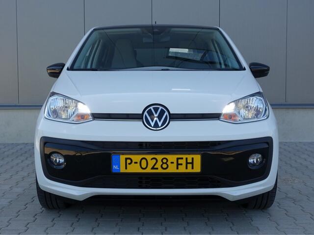 Volkswagen UP! 1.0i R-Line I NL-Auto I 100% dealer I 1e Eig. I Clima I Camera I Cruise I