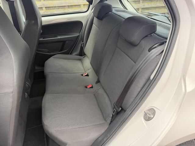 Volkswagen UP! 1.0 BMT move up!