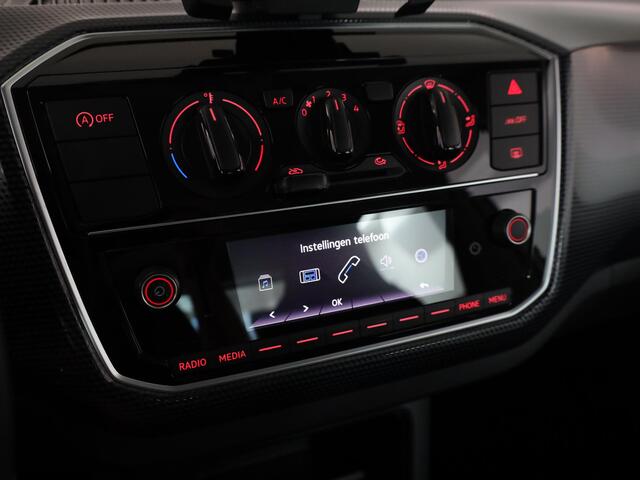 Volkswagen UP! 1.0 65 pk | Navigatie via App | Airco | Parkeersensoren achter | Achteruitrijcamera | Cruise control |