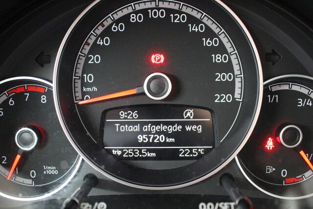 Volkswagen UP! 1.0 5-drs | Airco | Radio | All Season banden