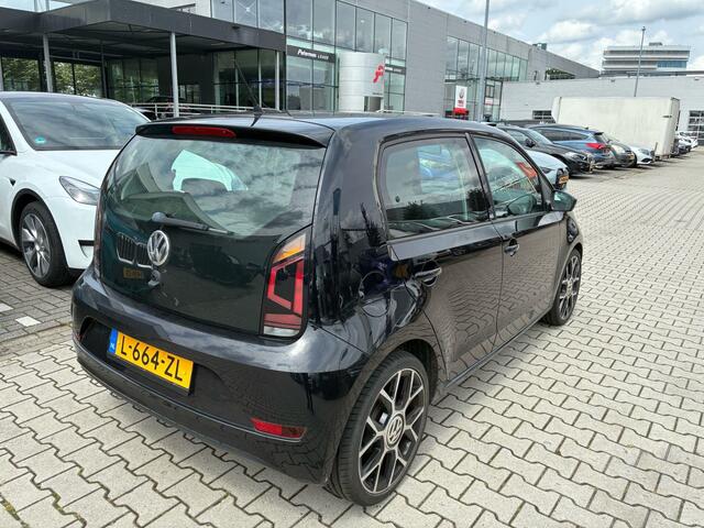 Volkswagen UP! 1.0 BMT up! beats 5-drs Airco Sportief Bj 2017 Km 85.000 Nap 1e eigenaar