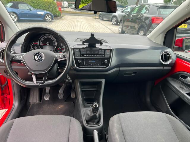 Volkswagen UP! 1.0 airco, stoelverw, cruise, pdc