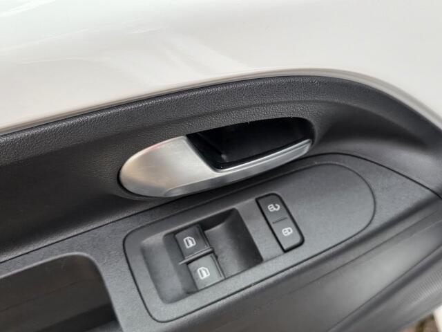 Volkswagen UP! Up 1.0 | Climate control | Achteruitrijcamera | Bluetooth |