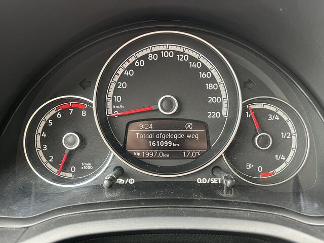 Volkswagen UP! 1.0 BMT move up!